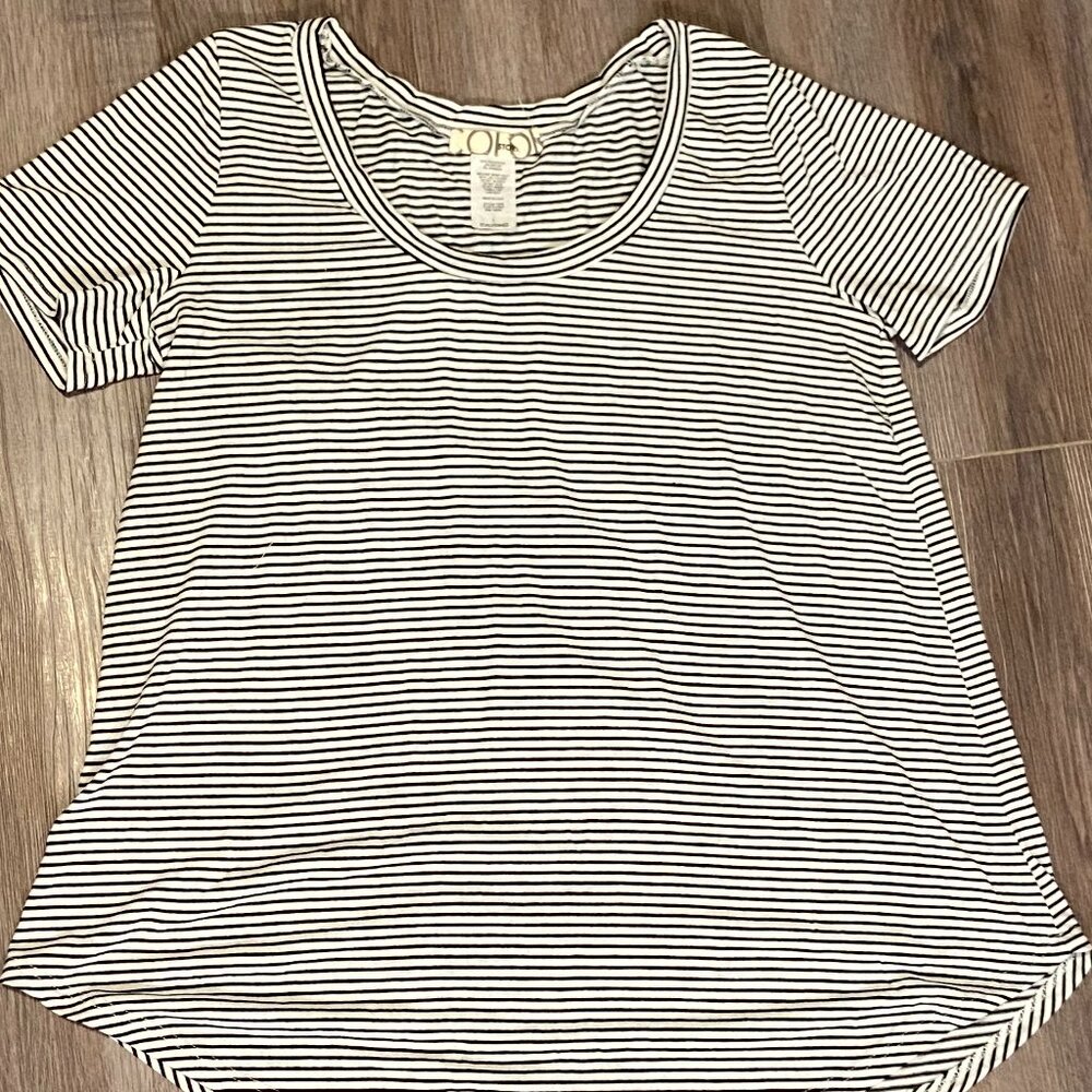 Striped Black & White T-Shirt Brand New W/O Tags